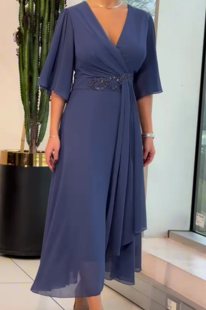Vestido Midi Fluido – Elegância Graciosa