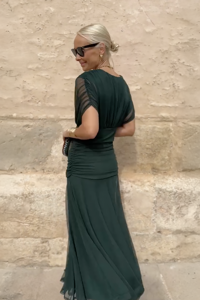 Elin — Robe Maxi à Encolure en V et Taille Cintrée