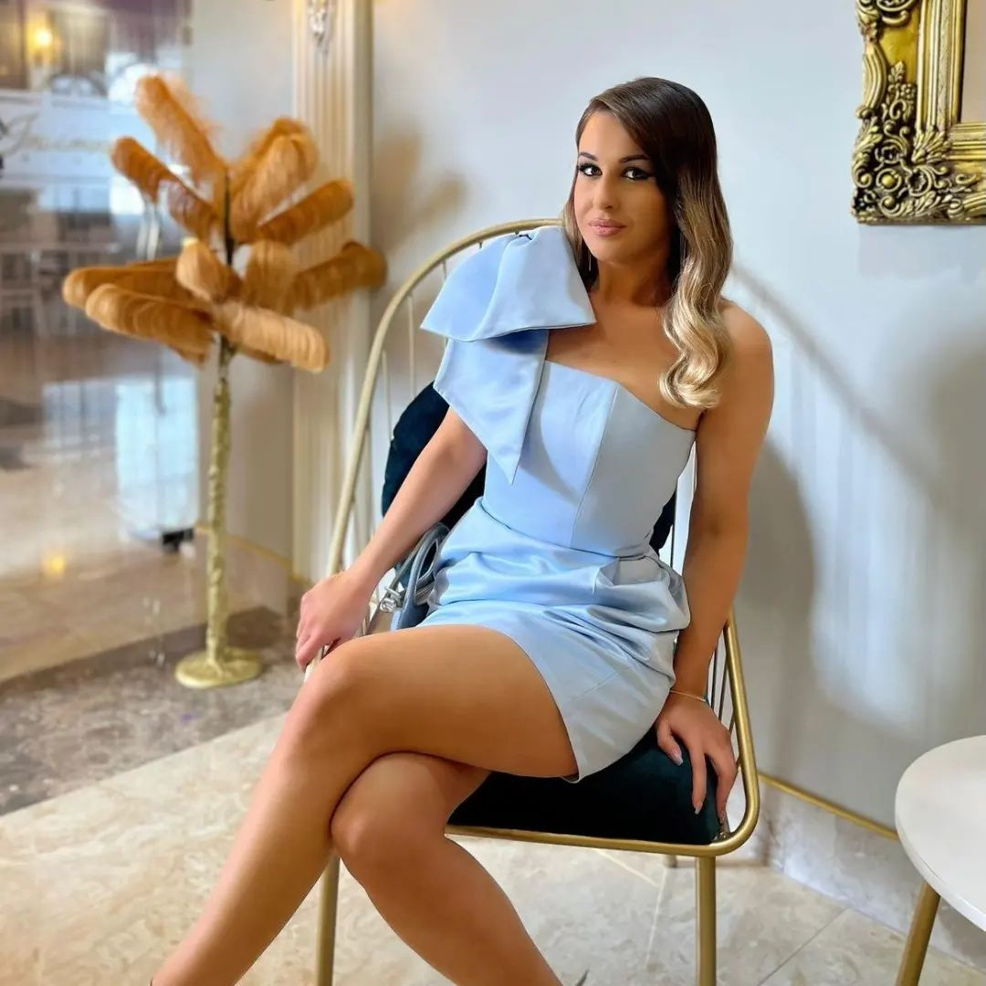 Doralynn — Robe sans manches en taffetas élastique