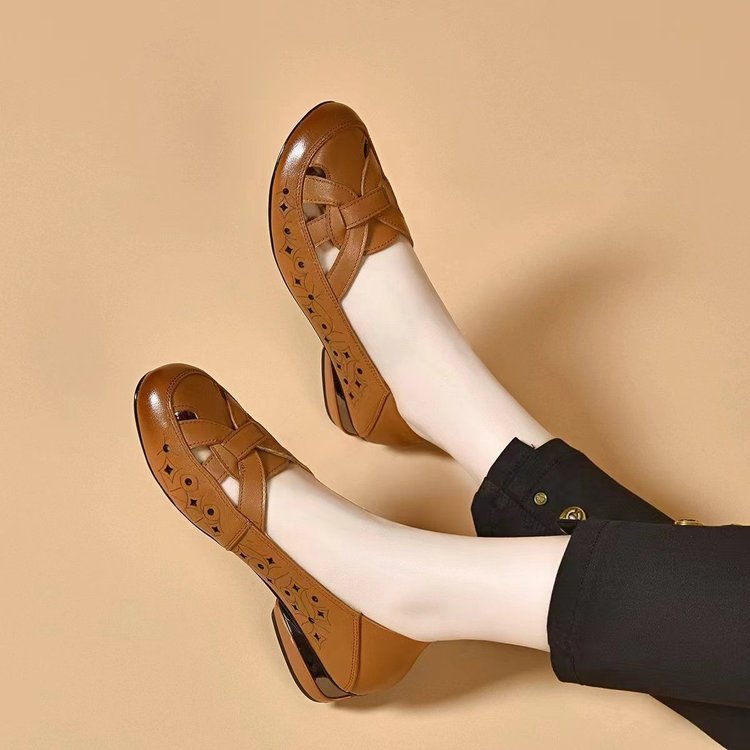 Chaussures en Cuir Slip-On avec Découpes - Confortables et Élégantes Sandales