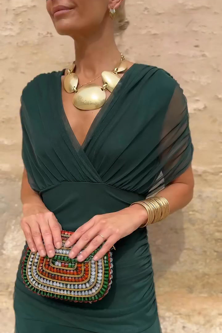 Elin — Robe Maxi à Encolure en V et Taille Cintrée