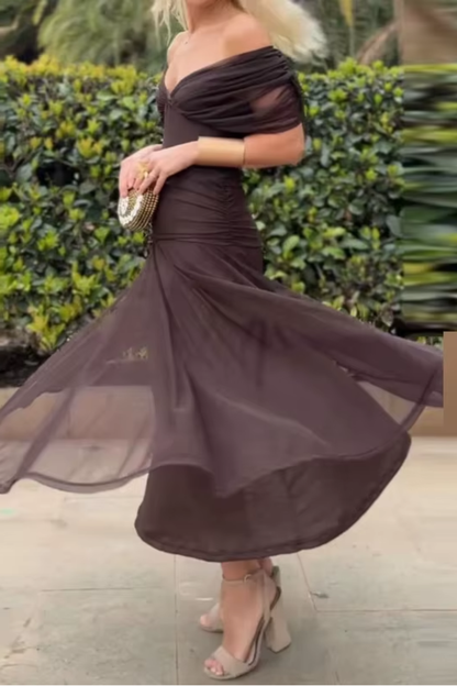 Elin — Robe Maxi à Encolure en V et Taille Cintrée