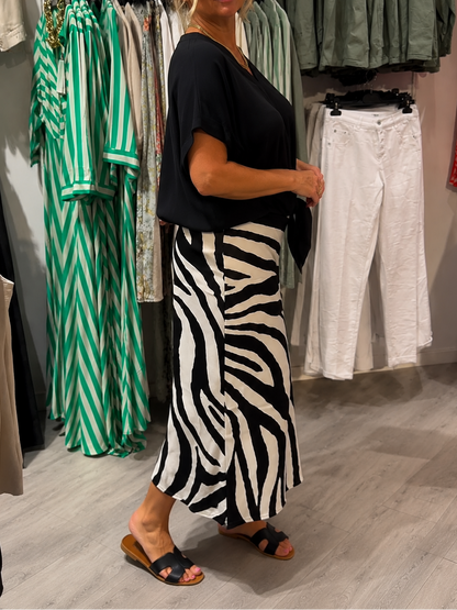 Zebrina — Blouse à nouer et ensemble jupe midi imprimé zèbre