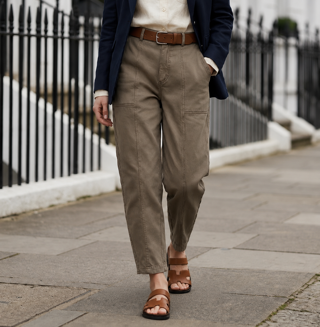 Rosalind — Pantalon utilitaire taille haute et fuselé