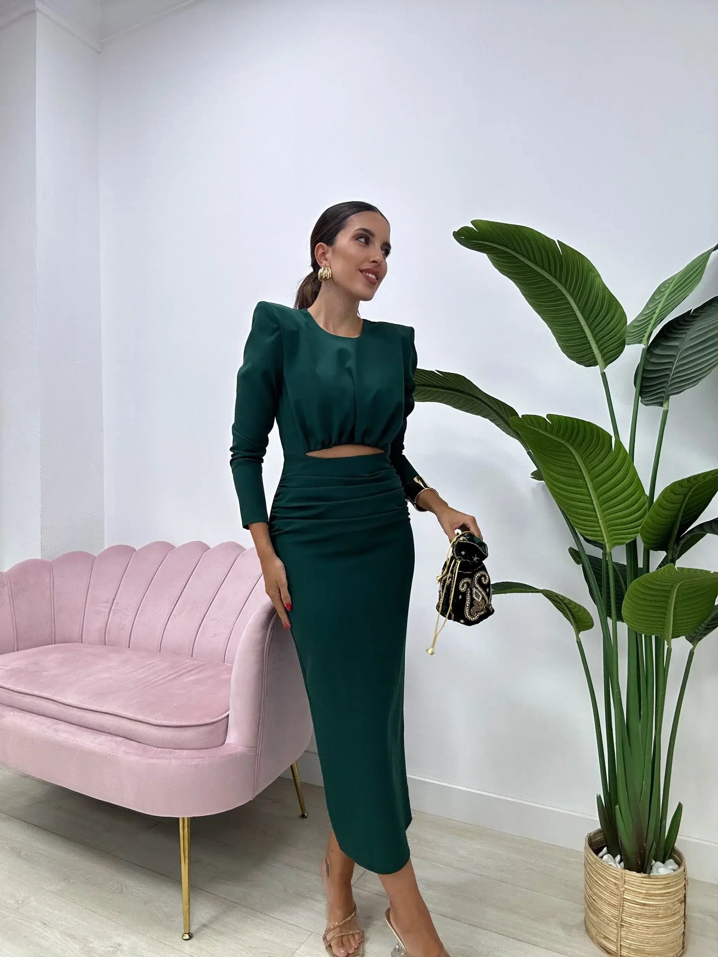 Erina — Robe Midi Ajustée en Crêpe Élastique