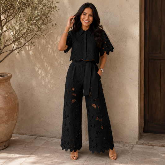 Isabela — Ensemble Blouse & Pantalons Brodés de Dentelle