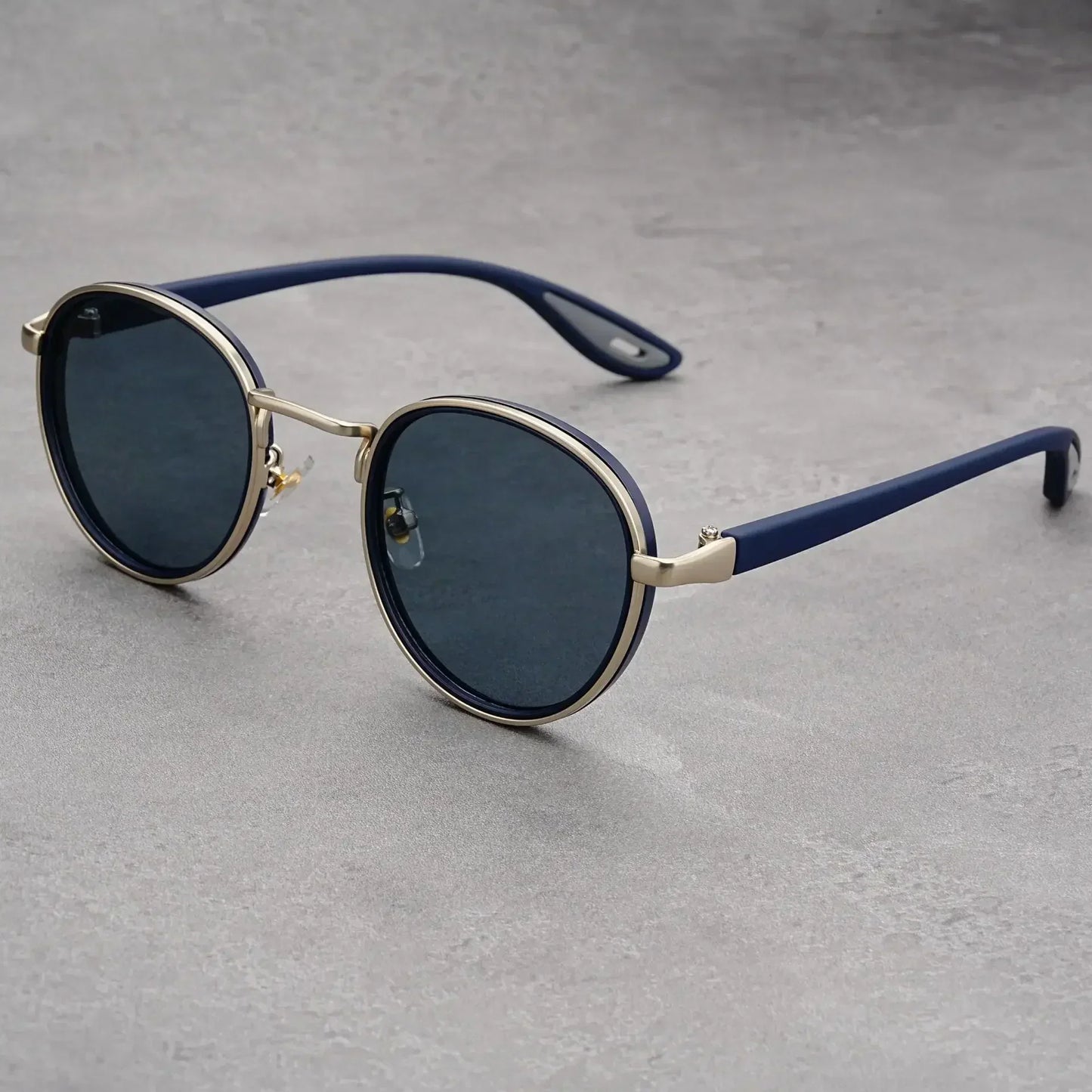 Carson Rift — Lunettes de soleil rondes vintage