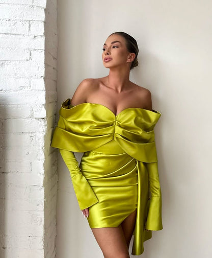 Ellia — Robe en taffetas élastique corsetée