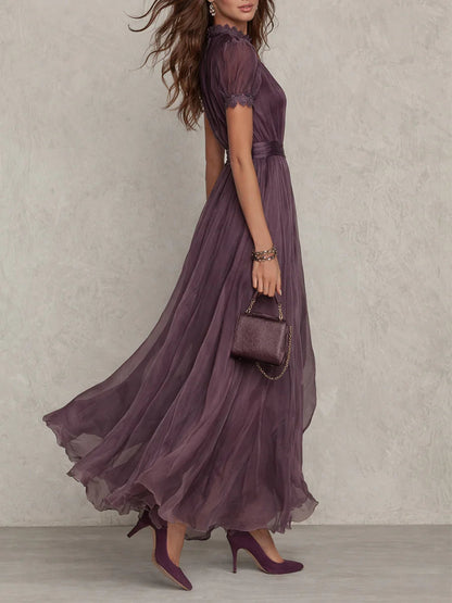 Robe Flavia en Dentelle Violette à Décolleté Tombant