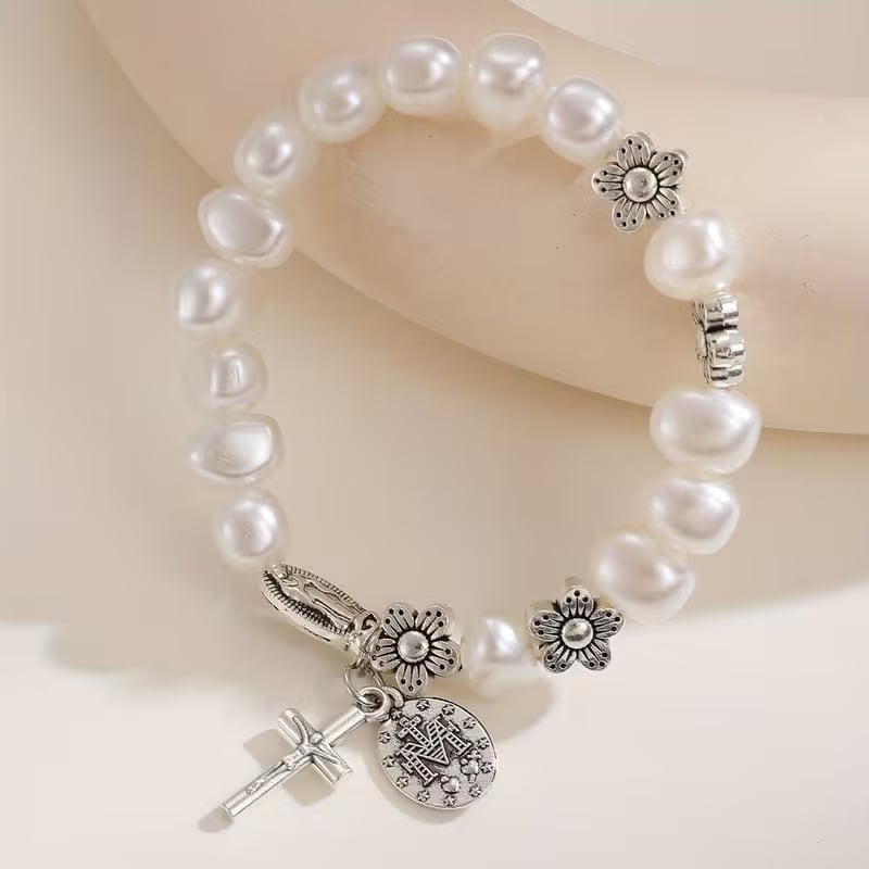 Sérénité - Bracelet Élégant de la Vierge Marie avec Marguerite