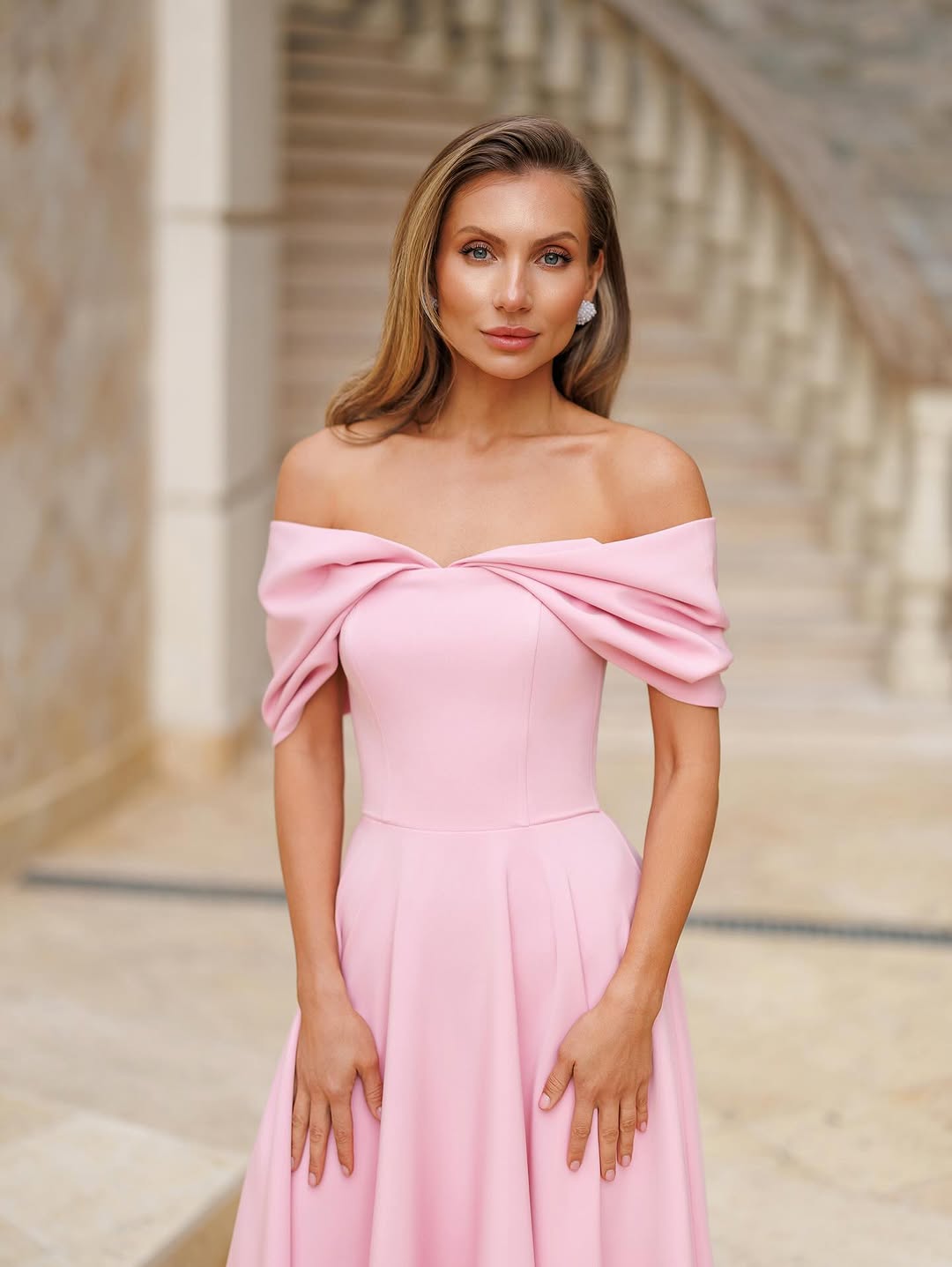 Deliha — Robe fluide à épaules dénudées