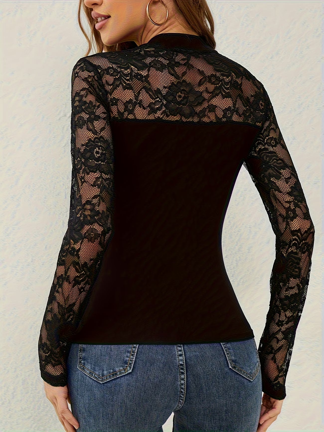 Seraphine — Blouse en dentelle à manches longues et col montant