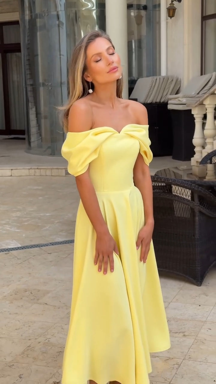 Deliha — Robe fluide à épaules dénudées