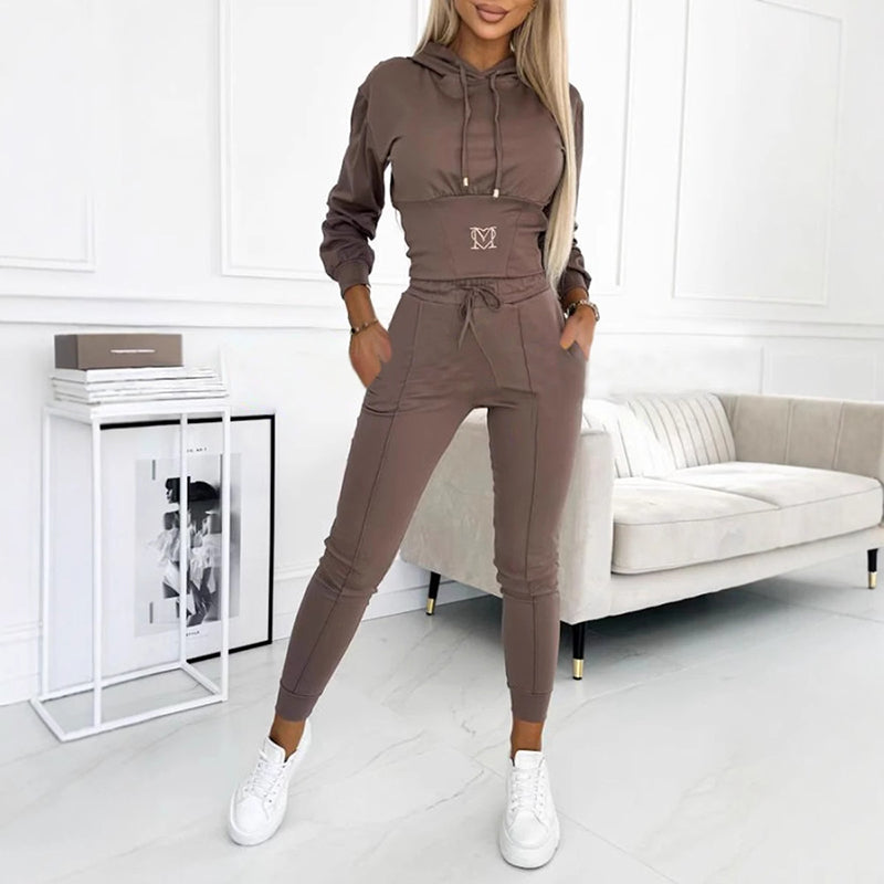Souplesse — Ensemble Sweat à Capuche Ajusté et Jogging Taille Haute